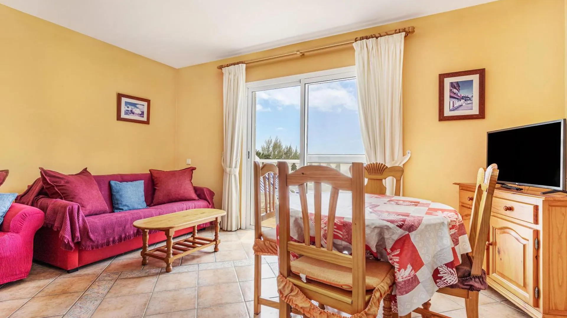 코스타카르마 Seaviews From The Big Balcony, Parking And Wifi 아파트
